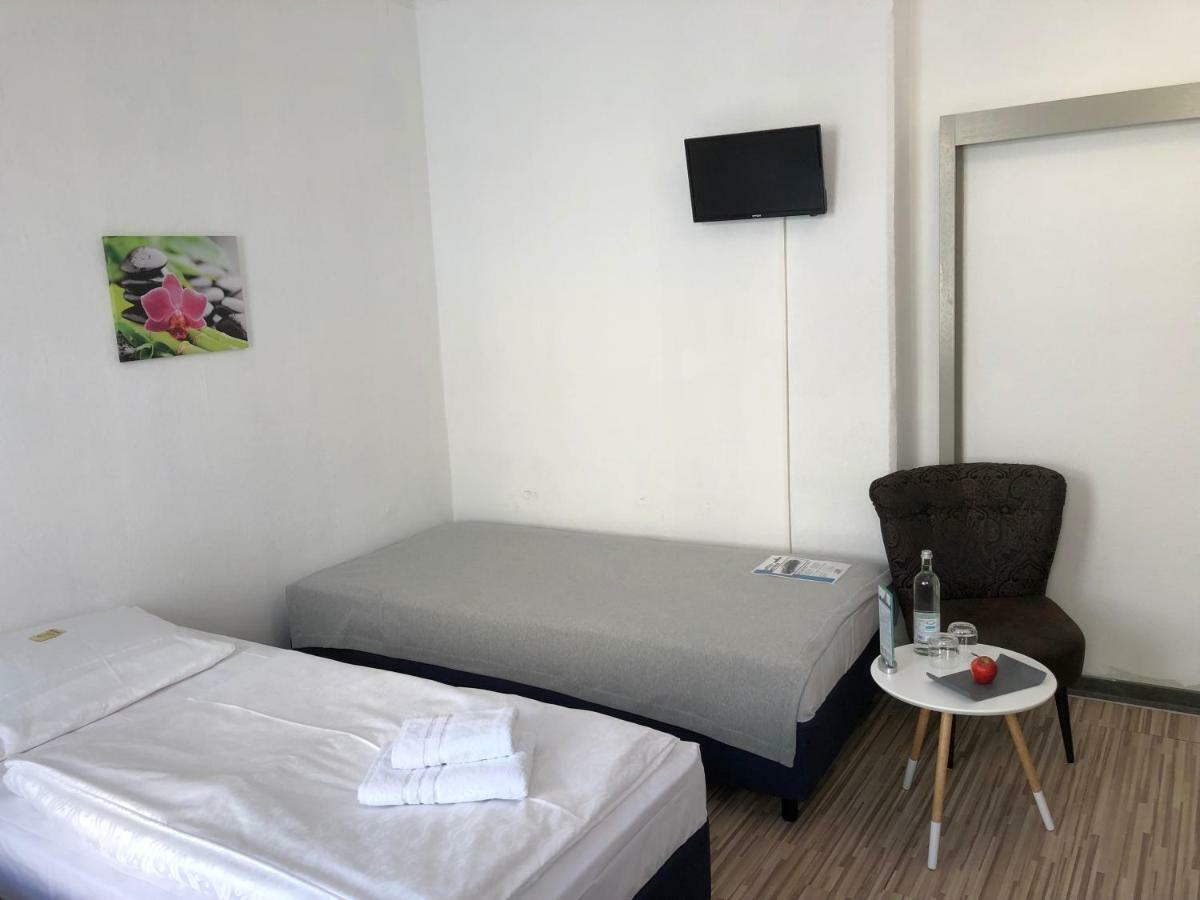 Downtown City - Privaterooms Fürth 외부 사진